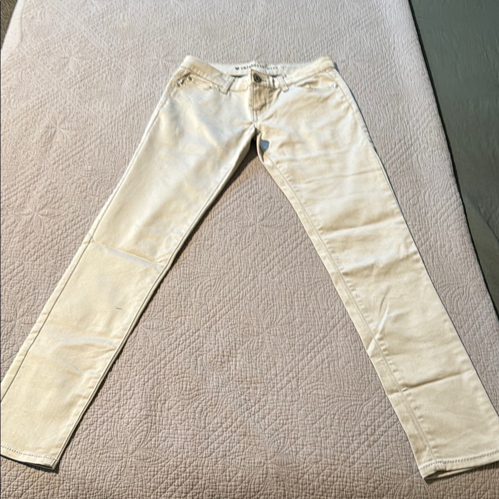 Women's grey jeans